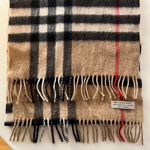 Burberry cashmere scarf